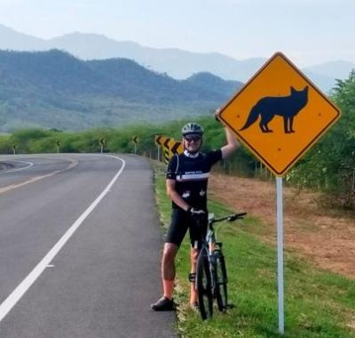 Skiba Marcin Cycling on the  tour with redspokes